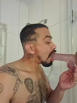 Cnutt310 online show from November 2025 04:12:01 AM