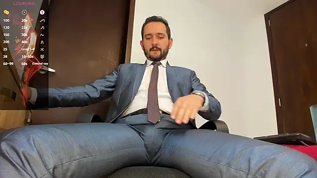 KarlBoss1 online show from September 2025 09:04:01 PM