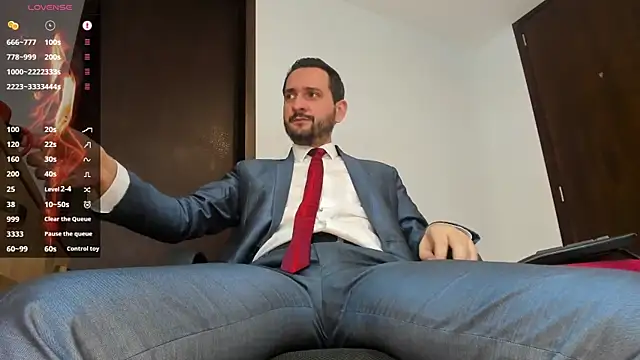 KarlBoss1 online show from October 2025 02:50:01 PM