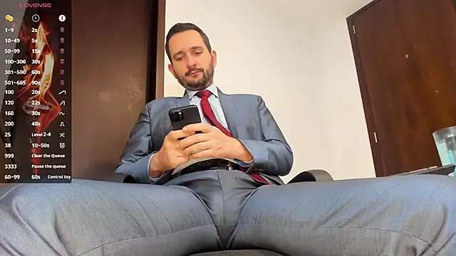 KarlBoss1 online show from October 2025 10:59:02 AM