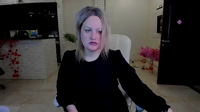 MariemLui online show from December 2025 12:36:02 PM