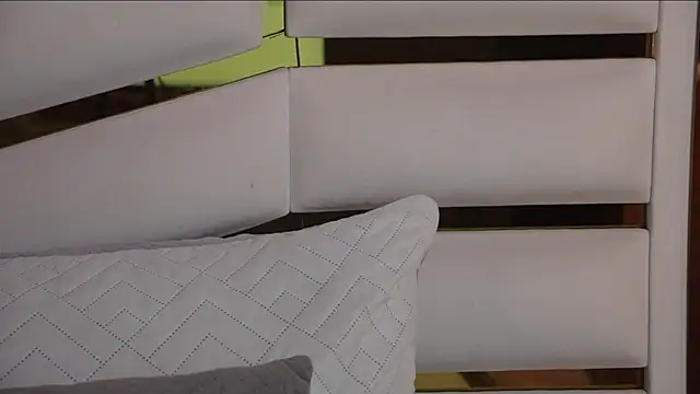 ambar rosse25 online show from March 2026 11:43:02 AM