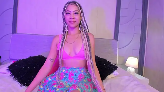 JenniferHills online show from November 2025 12:01:02 AM