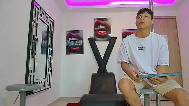 RED EMPIRE online show from September 2025 01:25:02 PM