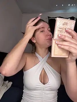 Snapshot of Agata_Holman chatting on February 2026 05:00:01 PM Agata Holman online show from February 2026 05:00:01 PM