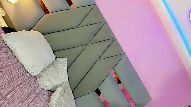 SabrinaAbasali online show from September 2025 09:05:01 PM