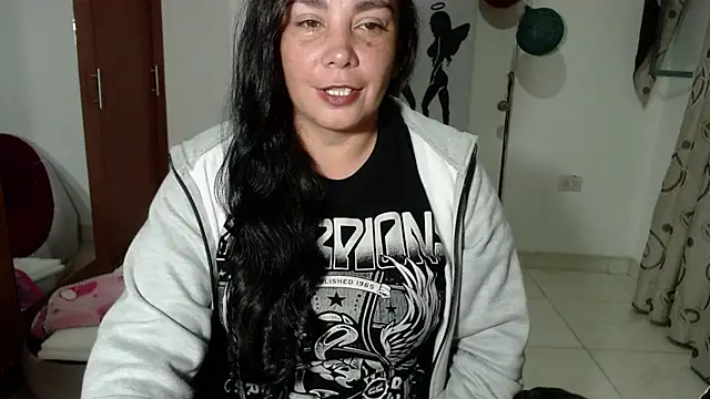 Vivian milf paint online show from September 2025 03:20:01 AM