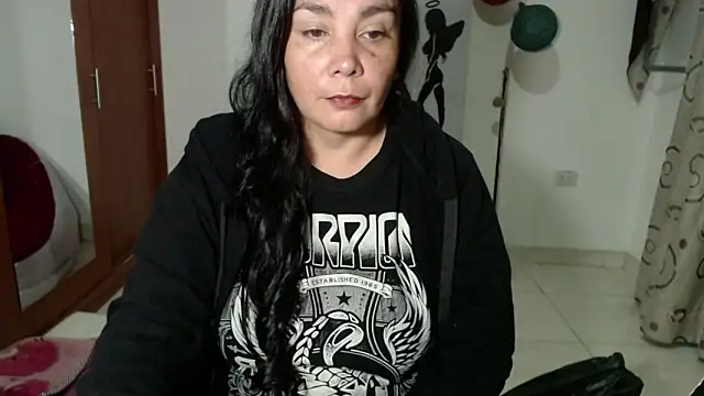 Vivian milf paint online show from September 2025 03:00:02 AM