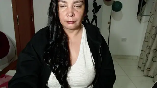 Vivian milf paint online show from October 2025 04:09:02 AM