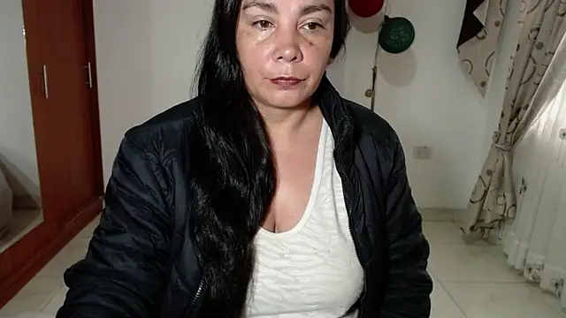 Vivian milf paint online show from October 2025 11:27:01 AM