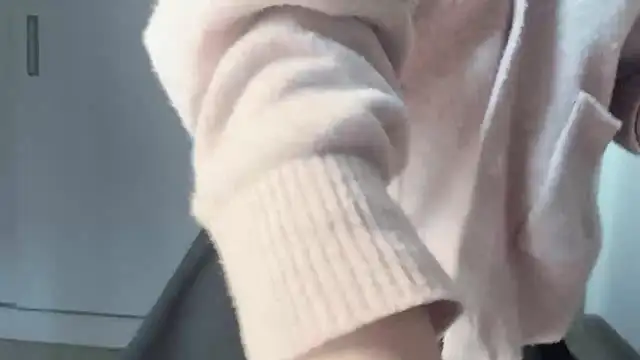 Snapshot of Ryeon_99 chatting on January 2026 02:47:02 AM Ryeon 99 online show from January 2026 02:47:02 AM