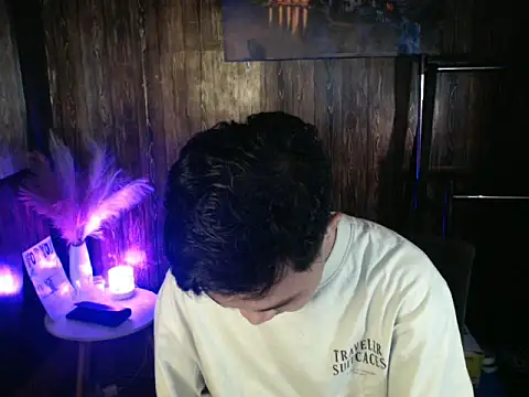 hotzachery online show from November 2025 04:28:02 PM