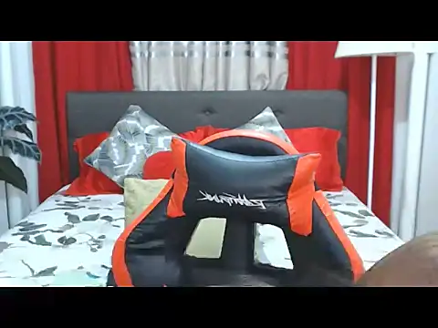 MarielRose143 online show from May 2026 04:24:02 PM