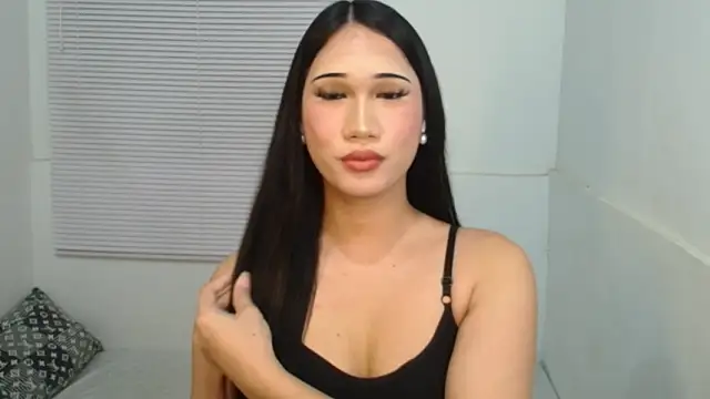 Snapshot of Leighs_Celine chatting on February 2026 04:46:01 PM Leighs Celine online show from February 2026 04:46:01 PM