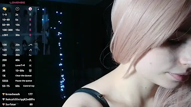 Snapshot of PieraMarch chatting on November 2025 08:41:02 PM PieraMarch online show from November 2025 08:41:02 PM