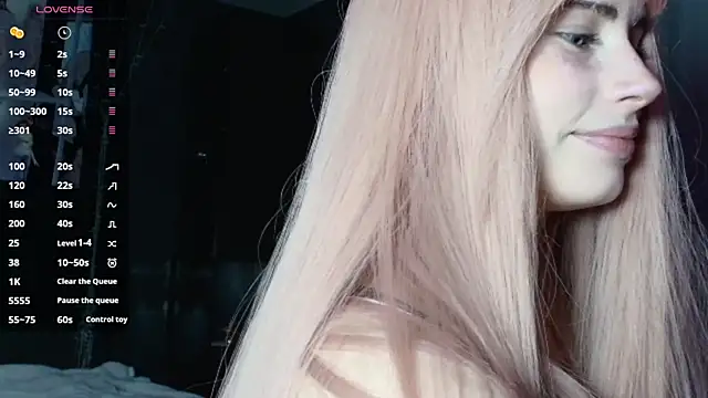 Snapshot of PieraMarch chatting on November 2025 05:45:02 PM PieraMarch online show from November 2025 05:45:02 PM