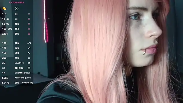 Snapshot of PieraMarch chatting on January 2026 06:35:02 PM PieraMarch online show from January 2026 06:35:02 PM