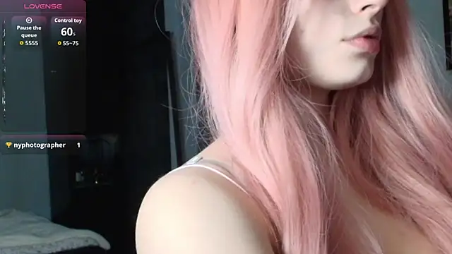 Snapshot of PieraMarch chatting on February 2026 07:17:02 PM PieraMarch online show from February 2026 07:17:02 PM