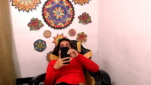 Snapshot of xxMistressWildKimxx chatting on October 2025 12:25:01 AM xxMistressWildKimxx online show from October 2025 12:25:01 AM