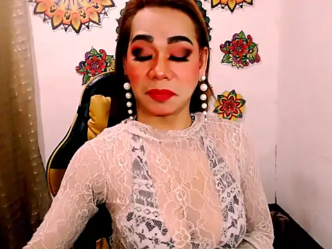 Snapshot of xxMistressWildKimxx chatting on October 2025 02:30:01 AM xxMistressWildKimxx online show from October 2025 02:30:01 AM