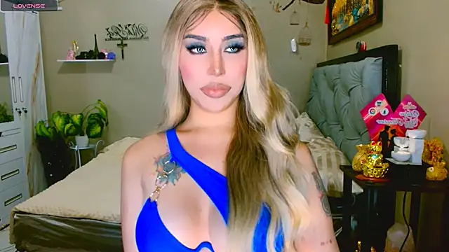 Snapshot of Franchesca_Trans chatting on October 2025 08:01:01 AM Franchesca Trans online show from October 2025 08:01:01 AM