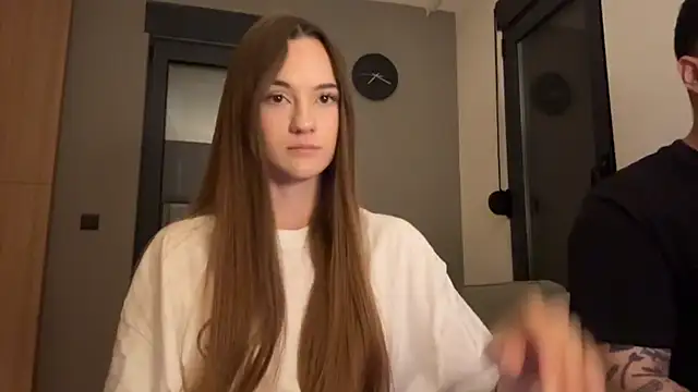 Snapshot of TenDouble chatting on September 2025 09:38:02 PM TenDouble online show from September 2025 09:38:02 PM