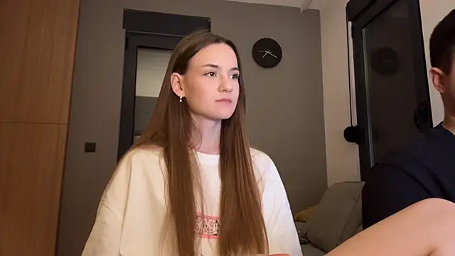 Snapshot of TenDouble chatting on October 2025 07:36:02 PM TenDouble online show from October 2025 07:36:02 PM