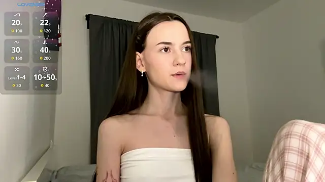 Snapshot of TenDouble chatting on April 2026 08:43:02 PM TenDouble online show from April 2026 08:43:02 PM