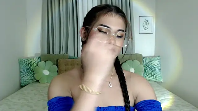 Snapshot of PrettyBlythes_TS chatting on January 2026 06:50:01 AM PrettyBlythes TS online show from January 2026 06:50:01 AM