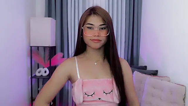 Snapshot of PrettyBlythes_TS chatting on February 2026 06:42:01 AM PrettyBlythes TS online show from February 2026 06:42:01 AM