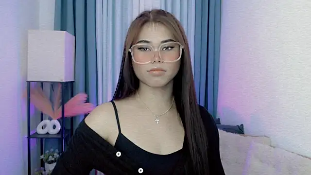 Snapshot of PrettyBlythes_TS chatting on February 2026 05:37:02 AM PrettyBlythes TS online show from February 2026 05:37:02 AM