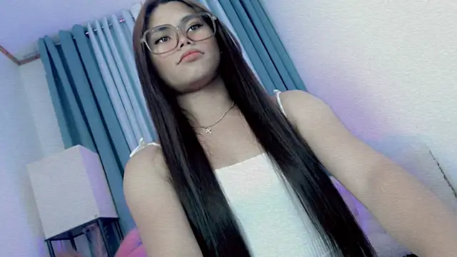 Snapshot of PrettyBlythes_TS chatting on February 2026 01:43:01 PM PrettyBlythes TS online show from February 2026 01:43:01 PM