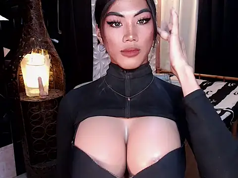 DAYANARAHFOX online show from October 2025 02:36:01 PM