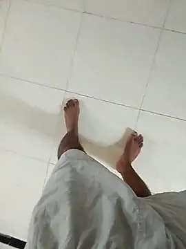 Snapshot of shreyas79 chatting on November 2025 04:58:02 AM shreyas79 online show from November 2025 04:58:02 AM