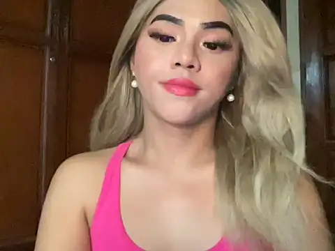Snapshot of calimonroe chatting on April 2026 09:37:02 PM calimonroe online show from April 2026 09:37:02 PM