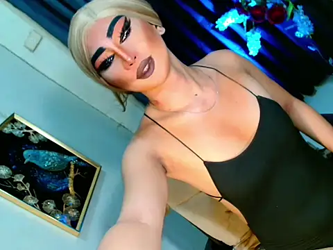 Snapshot of Queen_yasii_88 chatting on October 2025 03:42:01 PM Queen yasii 88 online show from October 2025 03:42:01 PM