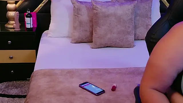 KiimBrooks online show from September 2025 11:24:01 AM