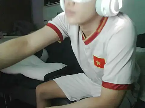 boyhigh1997 online show from May 2026 02:17:02 AM
