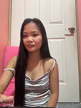 Snapshot of princess_janine chatting on December 2025 08:38:02 PM princess janine online show from December 2025 08:38:02 PM