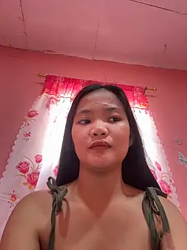 Snapshot of princess_janine chatting on December 2025 02:41:01 AM princess janine online show from December 2025 02:41:01 AM