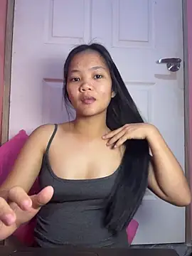 Snapshot of princess_janine chatting on January 2026 03:06:02 PM princess janine online show from January 2026 03:06:02 PM