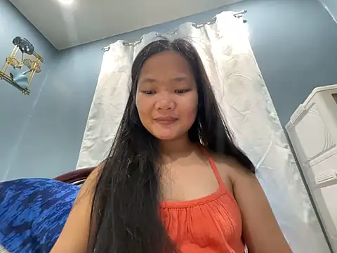 Snapshot of princess_janine chatting on February 2026 03:36:02 AM princess janine online show from February 2026 03:36:02 AM