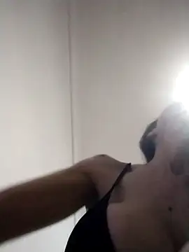 Snapshot of chicalunar24 chatting on September 2025 05:16:01 PM chicalunar24 online show from September 2025 05:16:01 PM