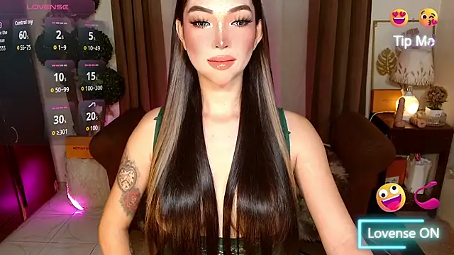 Snapshot of MouthWatering_Ayesha chatting on December 2025 01:58:02 AM MouthWatering Ayesha online show from December 2025 01:58:02 AM