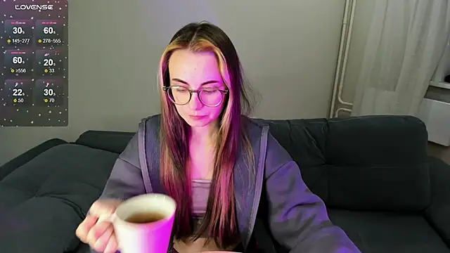 MewStella online show from November 2025 11:59:01 PM