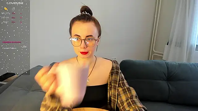 MewStella online show from March 2026 05:33:02 AM