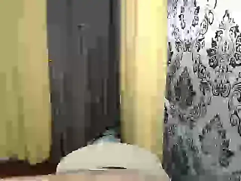 lovelyallena07 online show from October 2025 09:31:01 PM