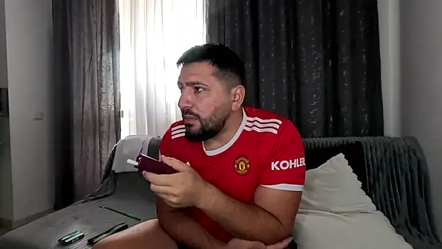 Gold Alpha Boy online show from September 2025 08:08:01 AM