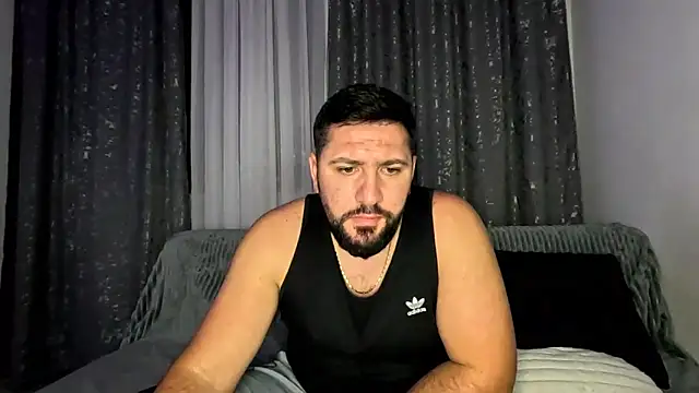 Gold Alpha Boy online show from October 2025 07:47:02 PM