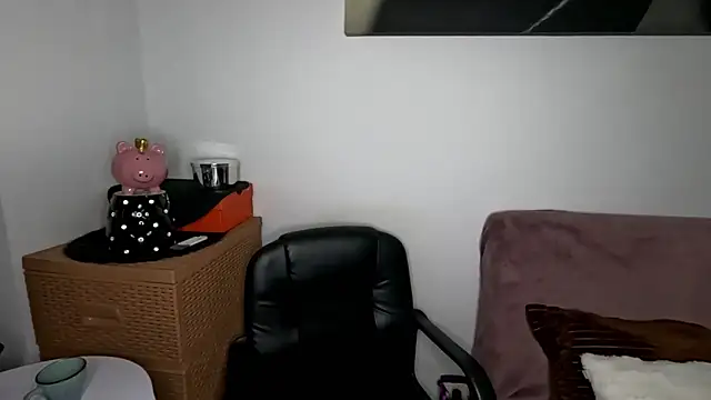 Gold Alpha Boy online show from November 2025 07:55:02 AM